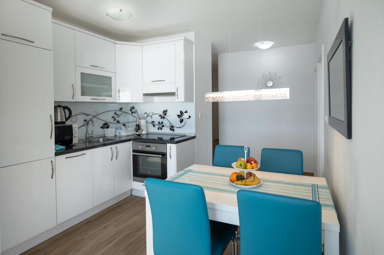 Apartman Nimfa Zivogosce อีกราเน ภายนอก รูปภาพ
