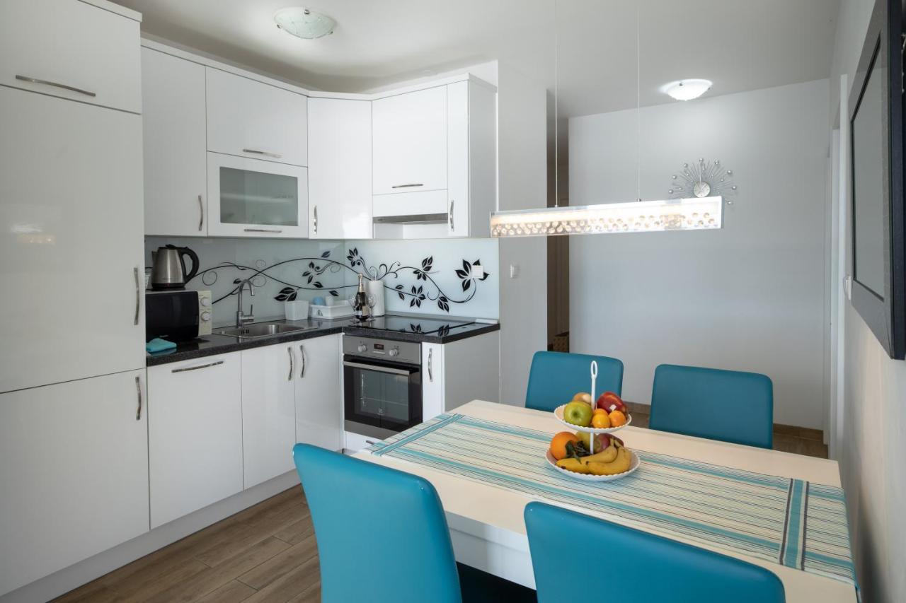 Apartman Nimfa Zivogosce อีกราเน ภายนอก รูปภาพ